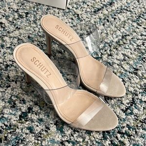 Brand new Schultz heels